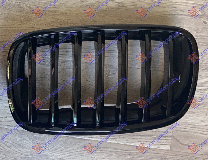 PVC MASKA SJAJ-CRNA - LEVO