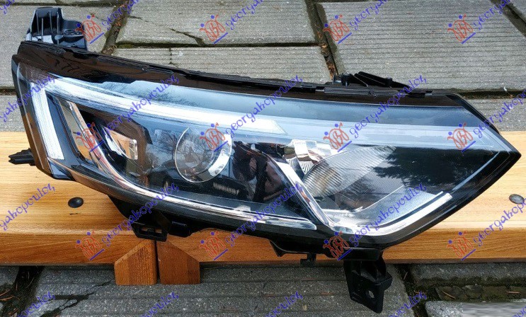 FAR ELEKTRICNI SA LED DNEVNIM SVETLOM (DEPO) - DESNO